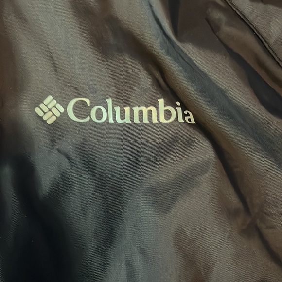 Columbia rain jacket - Picture 2 of 5